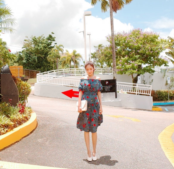 一字肩連衣裙圖片 夏季一字肩連衣裙 一字肩連衣裙圖片 夏季一字肩連衣裙