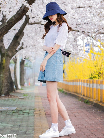 夏天戴什么帽子好看？夏季帽子搭配圖片