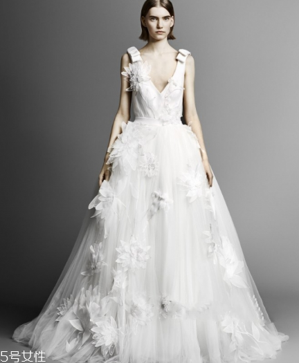 婚紗可以穿別人的嗎？婚紗穿別人的不吉利嗎？