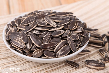 葵瓜子是什么？葵瓜子是什么瓜的子？