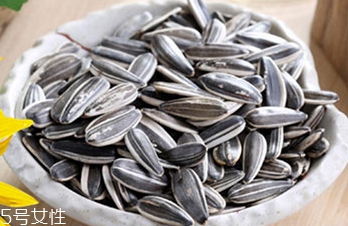 葵瓜子是什么？葵瓜子是什么瓜的子？