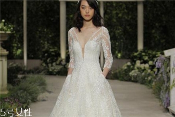 婚紗可以穿紅色的嗎？婚紗穿紅色的好嗎？