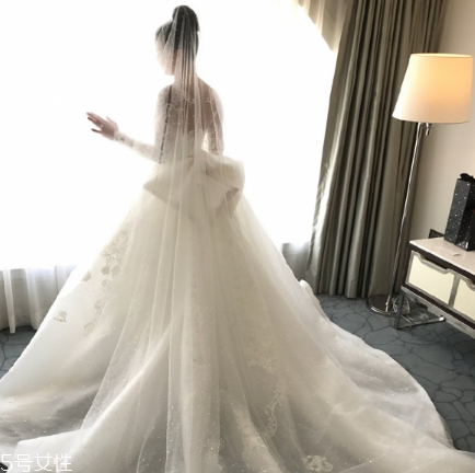 婚紗能干洗嗎？婚紗干洗會有損害嗎？