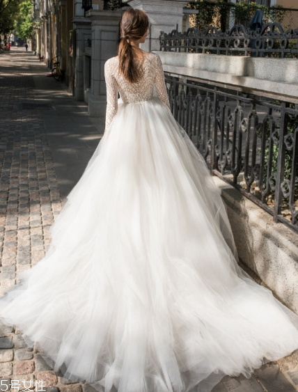 婚紗裙撐怎么折疊？婚紗裙撐怎么收起來？