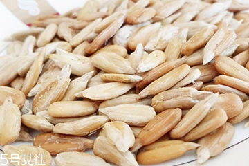 葵瓜子能多吃嗎？吃多了葵瓜子會(huì)怎樣？