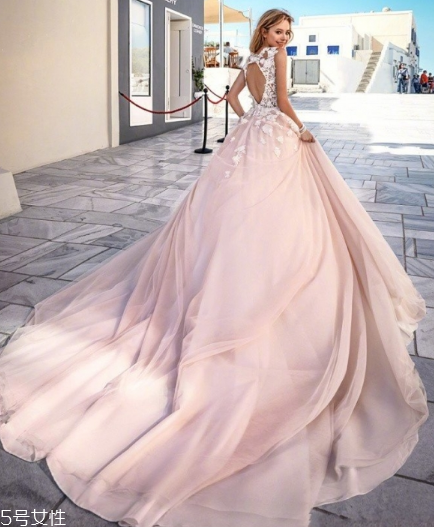 婚紗有幾種款式？婚紗的風(fēng)格有哪幾種？