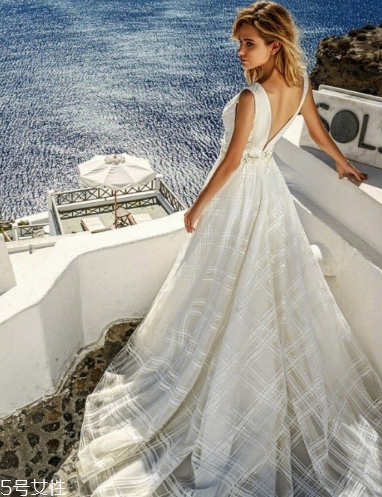 婚紗要幾套？結(jié)婚要準(zhǔn)備幾套婚紗？