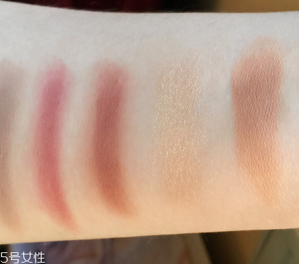 楓葉紅眼影哪個牌子好 8款熱門楓葉紅眼影盤點(diǎn)