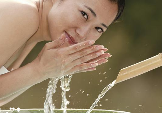 敏感肌如何收縮毛孔？敏感肌毛孔粗大怎么辦？