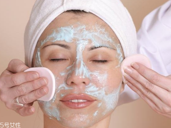 敏感肌多久敷一次面膜？敏感肌可以天天敷面膜嗎？