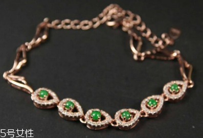 翡翠手鏈一般幾顆珠子？翡翠手鏈幾顆珠子好？