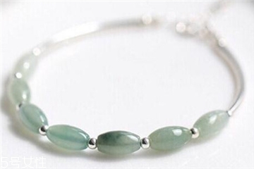翡翠手鏈怎么鑒定真假？翡翠手鏈真假辨別