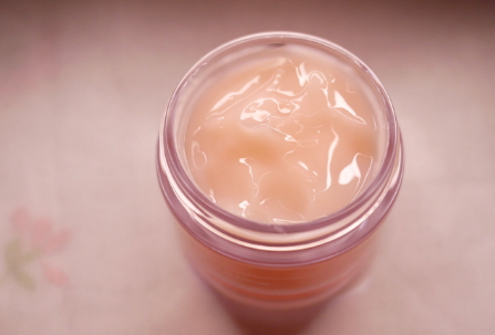 倩碧和歐萊雅哪個(gè)好？倩碧和歐萊雅哪個(gè)檔次高