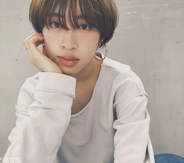 日系染發(fā)顏色 日系短發(fā)2022 日系染發(fā)顏色 日系短發(fā)2022