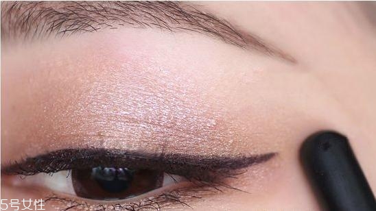 夢(mèng)幻公主妝怎么畫 高貴冷艷紫色公主妝教程