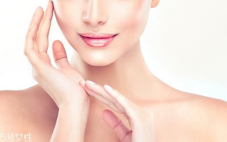 混合性皮膚用什么水 混合性皮膚用什么水好 混合性皮膚用什么水 混合性皮膚用什么水好