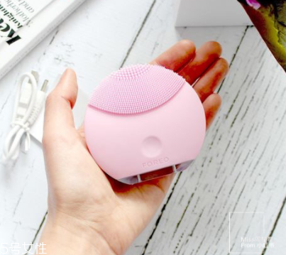 干皮可以用洗臉儀嗎？干皮適不適合用洗臉儀？