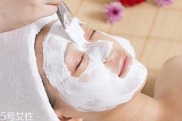 干皮臉上掉皮怎么辦？臉特別干脫皮怎么辦？