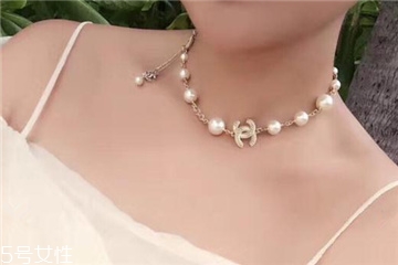 怎樣鑒別珍珠項(xiàng)鏈的真假？珍珠項(xiàng)鏈真假鑒定方法