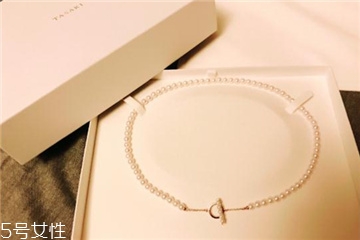 珍珠項鏈能戴著洗澡嗎？珍珠項鏈洗澡要摘下嗎？