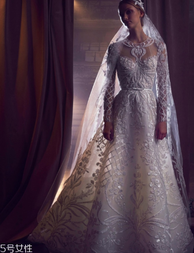 婚紗怎么疊起來裝包？婚紗怎么打包不會皺？