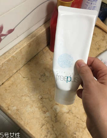 油皮可以用芙麗芳絲嗎？芙麗芳絲適合油皮嗎？