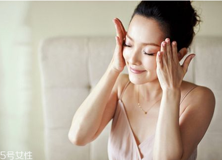 乳液能多擦嗎？多擦乳液好不好？