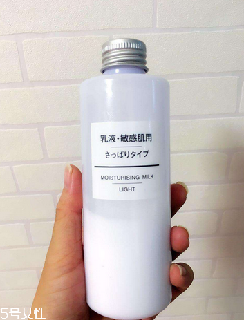 乳液是鎖水的嗎？乳液能鎖住水分嗎？