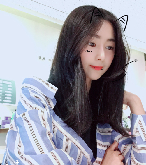 黑茶色適合長發(fā)嗎 黑茶色適合男生嗎 黑茶色適合長發(fā)嗎 黑茶色適合男生嗎