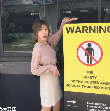 黑茶色適合長發(fā)嗎 黑茶色適合男生嗎 黑茶色適合長發(fā)嗎 黑茶色適合男生嗎