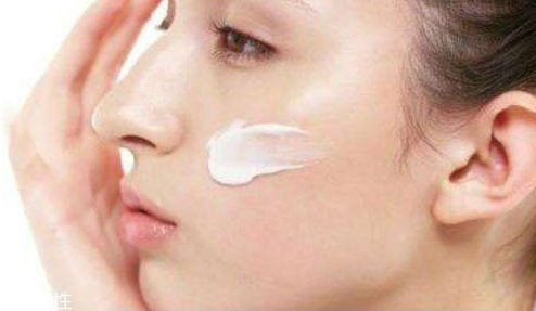 乳液拍打還是涂抹？乳液正確涂抹手法