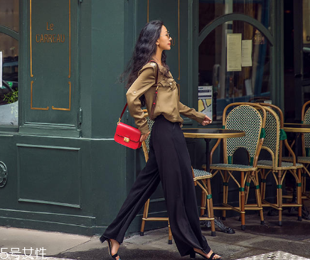 微胖女生背什么包包？微胖女生適合什么包包？