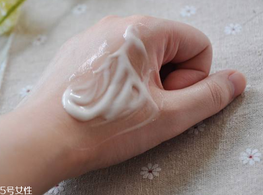 乳液過期了還能用嗎？過期乳液有什么妙用？