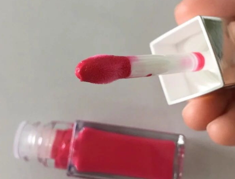 倩碧小方唇釉怎么樣？倩碧唇釉使用心得