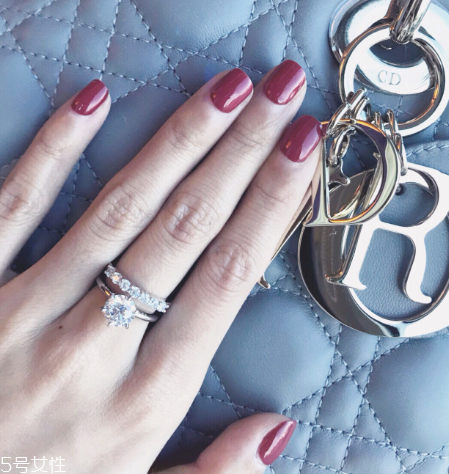 鉆戒可以換戒托嗎？鉆戒的戒托能換嗎？