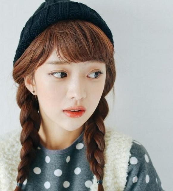 先涂口紅還是先涂唇蜜比較好 先涂口紅還是先涂唇蜜比較好