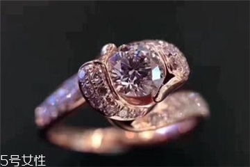 鉆戒可以戴著睡覺嗎？鉆戒睡覺要摘下嗎？