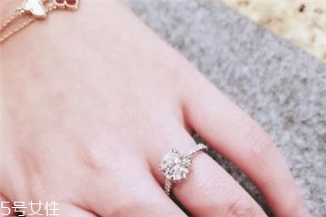 鉆戒圈口大了怎么辦？鉆戒大了怎么改??？