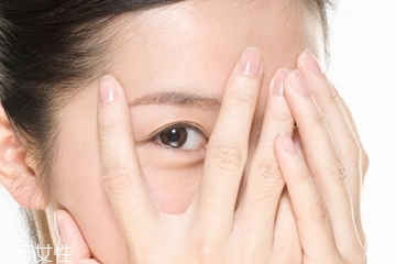 眼霜為什么辣眼睛？眼霜辣眼睛是怎么回事？