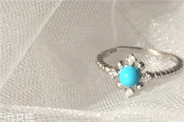 綠松石戒指一般多少錢(qián)？綠松石戒指價(jià)格