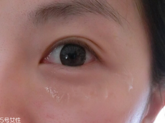 眼霜為什么要乳化？眼霜乳化的好處