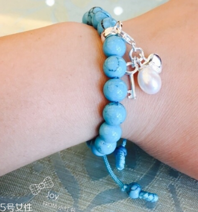 綠松石手串戴哪只手？綠松石手鏈戴左手還是右手？