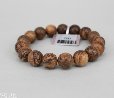 沉香手串一般多少錢？沉香手串市場(chǎng)價(jià)格