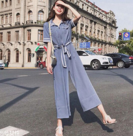 不會搭配衣服怎么辦？女生不會搭配怎么解決？