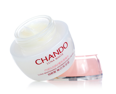 面霜晚上涂睡覺可以嗎？晚上涂面霜對皮膚好嗎？