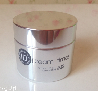 面霜晚上涂睡覺可以嗎？晚上涂面霜對皮膚好嗎？