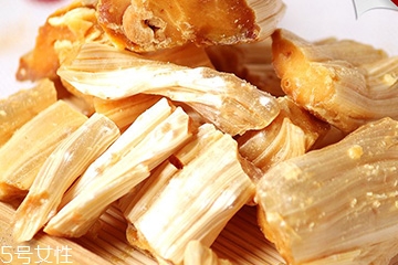 姜糖能和西瓜一起吃嗎？姜糖能和蜂蜜一起吃嗎？