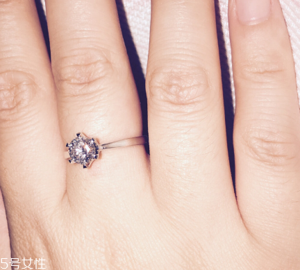 鉆戒越大越好嗎？鉆戒是大的更好嗎？