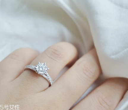 鉆戒是750好還是950好？鉆戒買(mǎi)750還是950好？