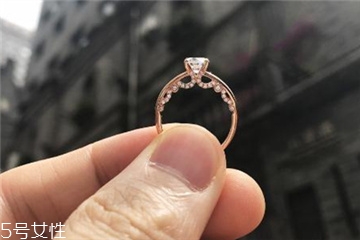 鉆戒上的鉆石會碎嗎？鉆戒的鉆碎了怎么辦？